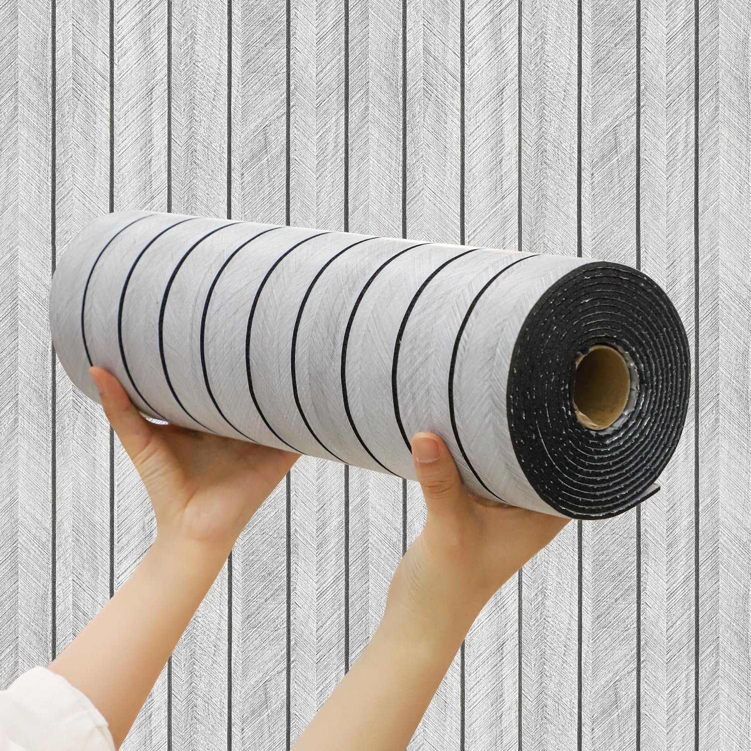 3d-dekoratyvine-lipni-sienu-panele-pilka-medzio-imitacija-300-x-45-cm 3D dekoratyvinė lipni sienų panelė – pilka medžio imitacija 300 x 45 cm - Image 1