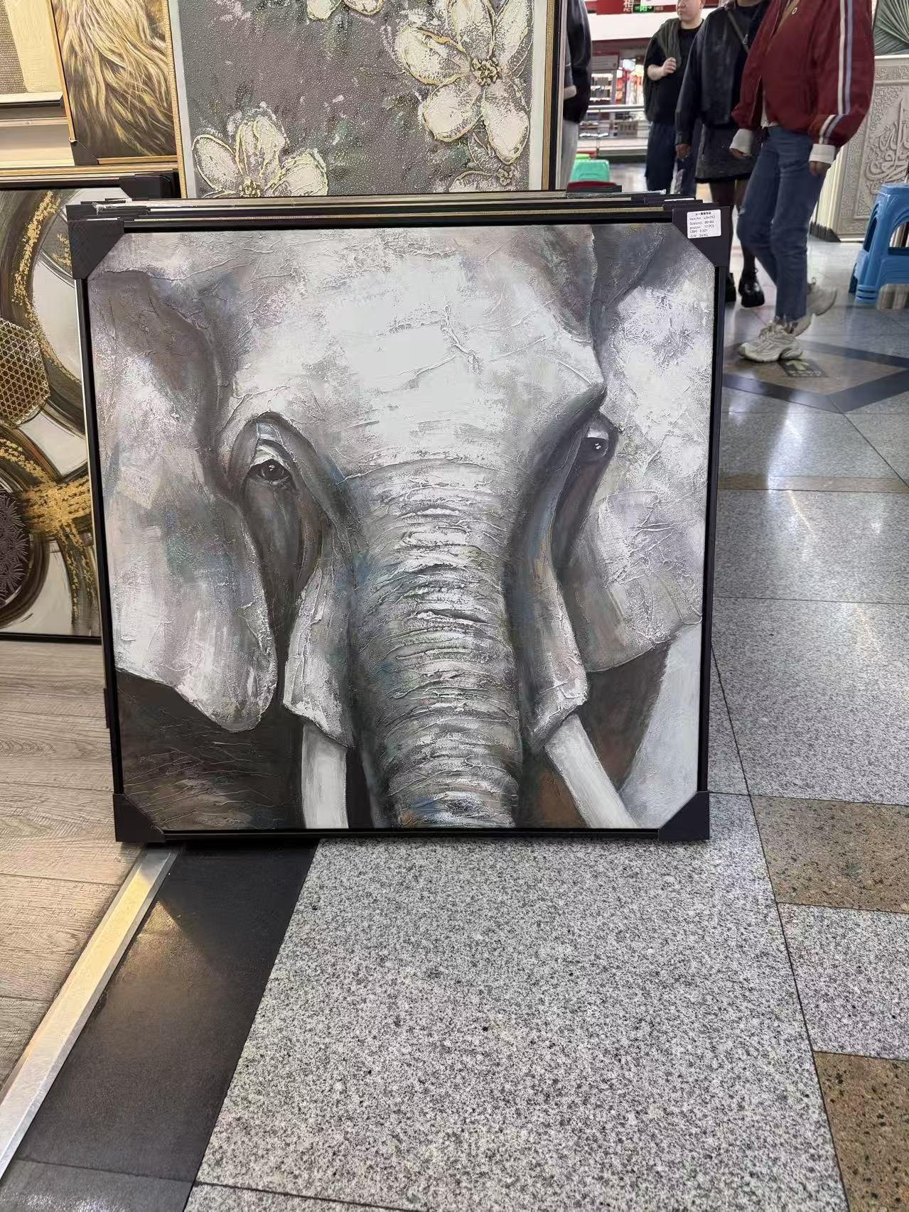 afrikos-didybe-teksturinis-dramblio-paveikslas-80-80-cm „Afrikos didybė“ tekstūrinis dramblio paveikslas, 80 × 80 cm - Image 1