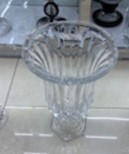 saules-spinduliai-elegantiska-stikline-vaza „Saulės spinduliai“ elegantiška stiklinė vaza - Image 1