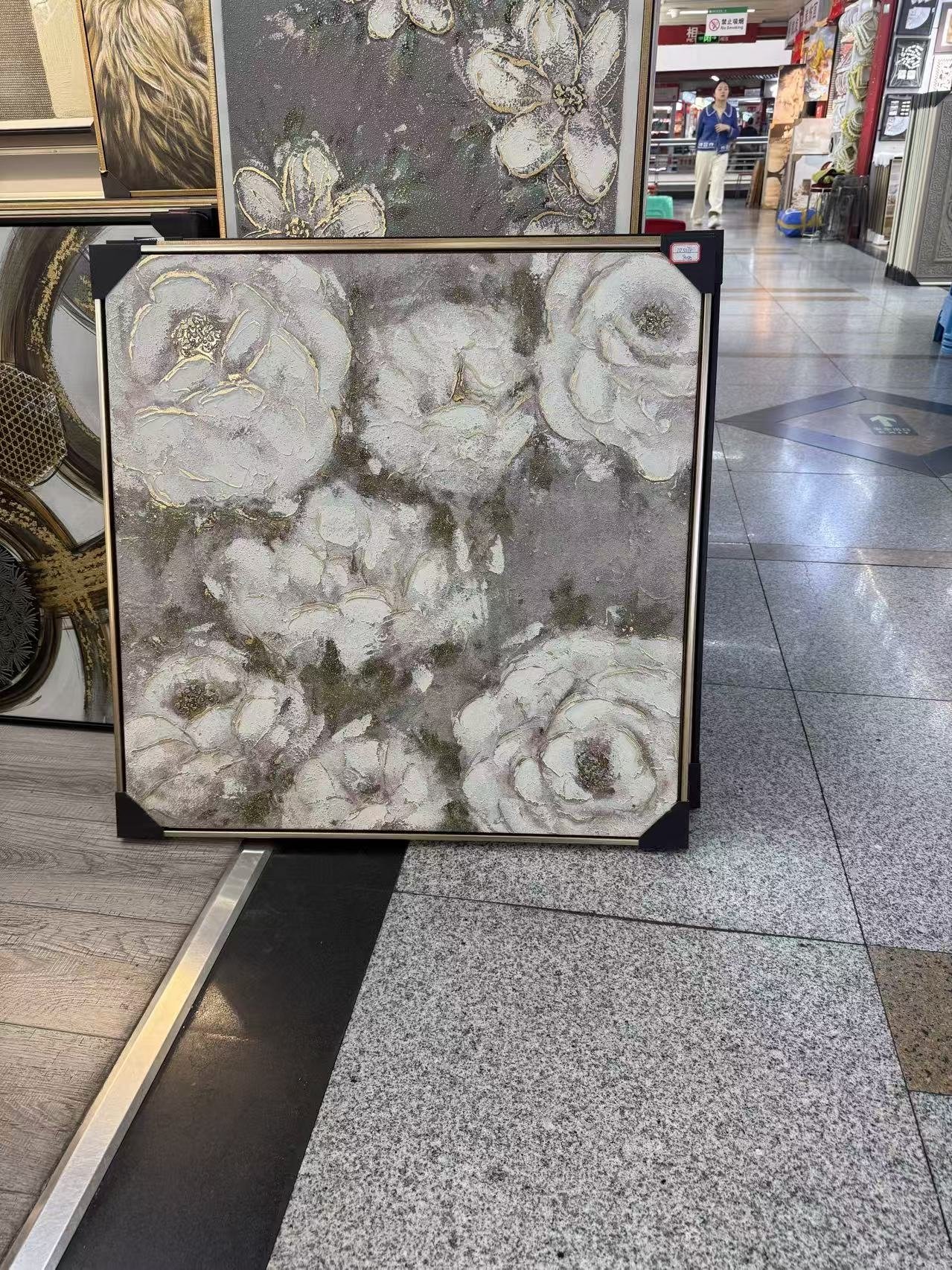 sidabrinis-zydejimas-elegantiskas-geliu-paveikslas-80-80-cm „Sidabrinis žydėjimas“ elegantiškas gėlių paveikslas, 80 × 80 cm - Image 1