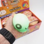 Antistresinis kamuoliukas „Vienaragio bandelė“ (Unicorn Squishy Bun) - Image 3