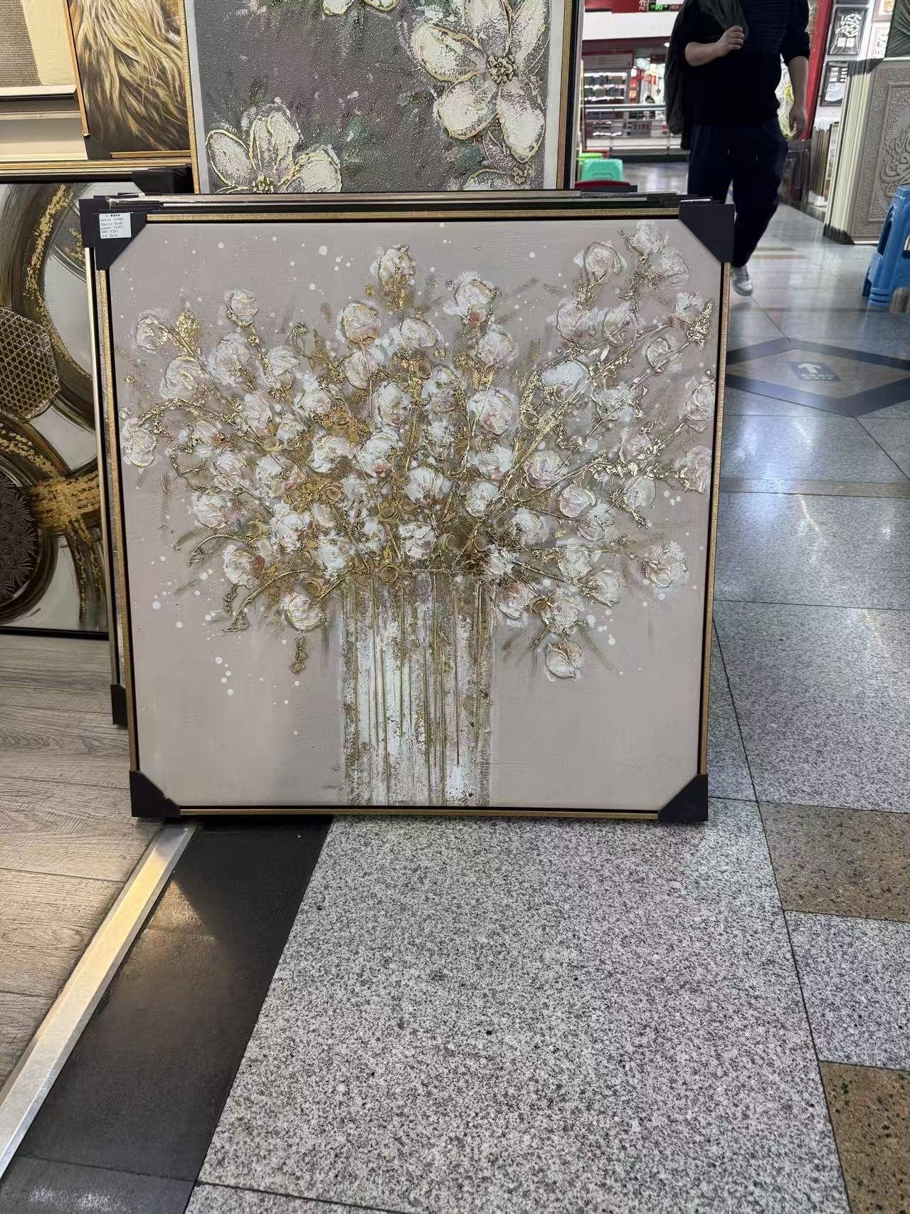 svelnus-zydejimas-teksturinis-geliu-paveikslas-80-80-cm „Švelnus žydėjimas“ tekstūrinis gėlių paveikslas, 80 × 80 cm - Image 1